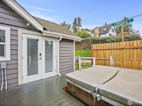 1805 Lawrence Street, Port Orchard WA 98366