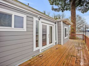 1805 Lawrence Street, Port Orchard WA 98366