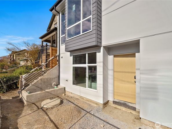 2230 C NW 60th Street, Seattle WA 98107