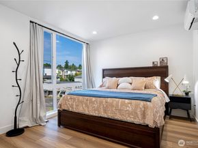 8522 23rd Avenue NE, Seattle WA 98115