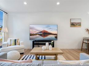 8522 23rd Avenue NE, Seattle WA 98115