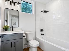 8522 23rd Avenue NE, Seattle WA 98115