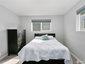 24532 35th Place S, Kent WA 98032