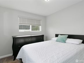 24532 35th Place S, Kent WA 98032