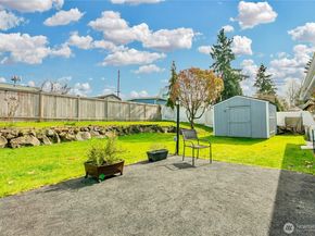24532 35th Place S, Kent WA 98032