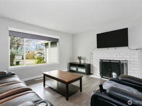 24532 35th Place S, Kent WA 98032