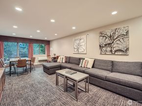 275 W Roy Street 114, Seattle WA 98119