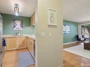 275 W Roy Street 114, Seattle WA 98119