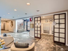 275 W Roy Street 114, Seattle WA 98119