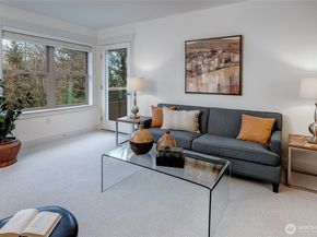 3150 W Government Way 404, Seattle WA 98199