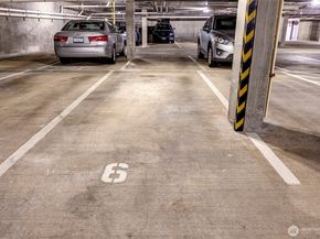 3150 W Government Way 404, Seattle WA 98199