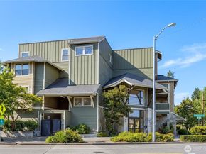 3150 W Government Way 404, Seattle WA 98199