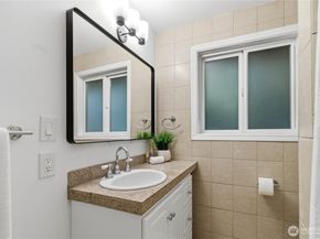 13054 30th Avenue NE, Seattle WA 98125