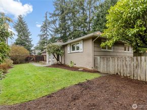 13054 30th Avenue NE, Seattle WA 98125