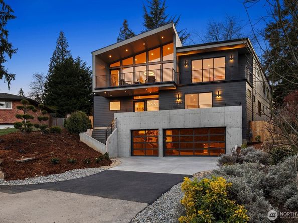 1653 105th Avenue SE, Bellevue WA 98004