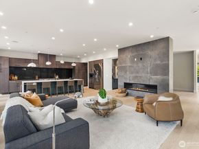 1653 105th Avenue SE, Bellevue WA 98004