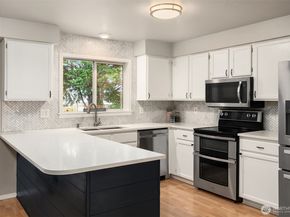 12008 SE 218th Place, Kent WA 98031