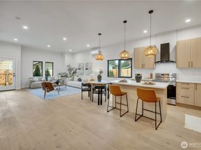 8439 47th Avenue S B, Seattle WA 98188