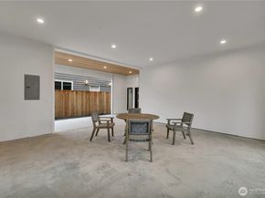 8439 47th Avenue S B, Seattle WA 98188