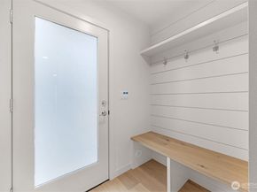 1410 N 47th Street A, Seattle WA 98103