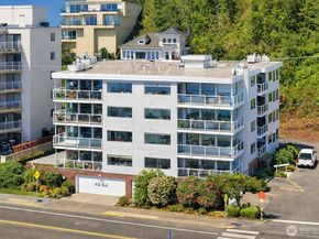 1101 Harbor Avenue SW 2D, Seattle WA 98116