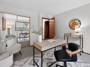 1101 Harbor Avenue SW 2D, Seattle WA 98116