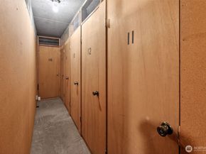 1101 Harbor Avenue SW 2D, Seattle WA 98116