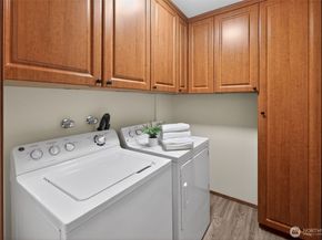 1101 Harbor Avenue SW 2D, Seattle WA 98116