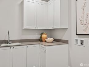 1606 146th Avenue SE, Bellevue WA 98007