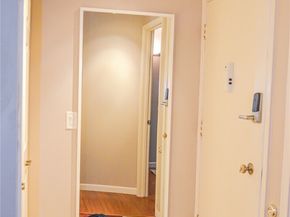 3838 Lake Washington Boulevard SE B5, Bellevue WA 98006
