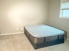 3838 Lake Washington Boulevard SE B5, Bellevue WA 98006