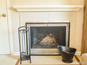 3838 Lake Washington Boulevard SE B5, Bellevue WA 98006