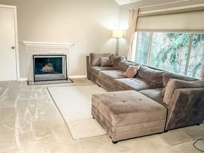 3838 Lake Washington Boulevard SE B5, Bellevue WA 98006
