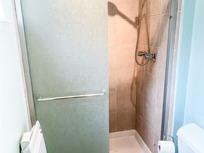 3838 Lake Washington Boulevard SE B5, Bellevue WA 98006