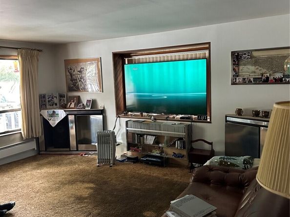 7033 S 116th Place, Seattle WA 98178