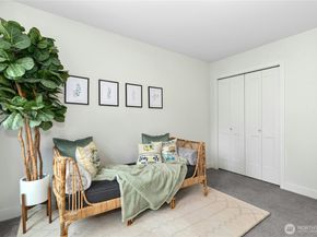 118 171st Place SW B, Bothell WA 98012