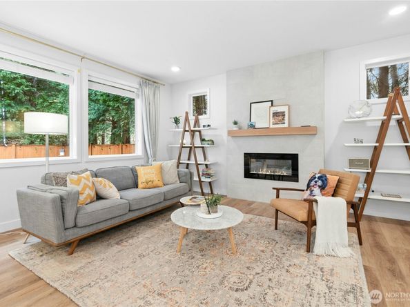 118 171st Place SW B, Bothell WA 98012