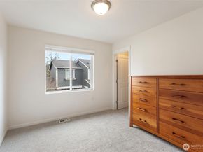 21813 38th Drive SE 5, Bothell WA 98021