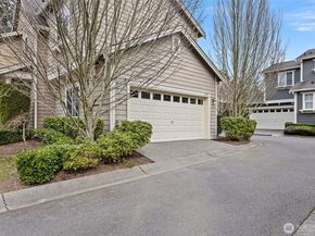 21813 38th Drive SE 5, Bothell WA 98021