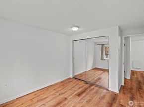 1150 Sunset Boulevard NE 220, Renton WA 98056