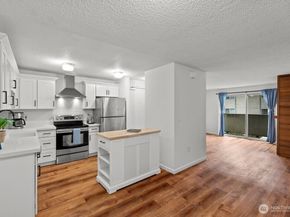 1150 Sunset Boulevard NE 220, Renton WA 98056
