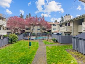 1150 Sunset Boulevard NE 220, Renton WA 98056