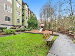 15700 116th Avenue NE 102A, Bothell WA 98011