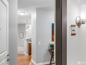 15700 116th Avenue NE 102A, Bothell WA 98011