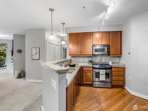 15700 116th Avenue NE 102A, Bothell WA 98011