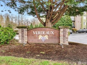 15700 116th Avenue NE 102A, Bothell WA 98011
