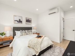 1227 B N 48th Street, Seattle WA 98103