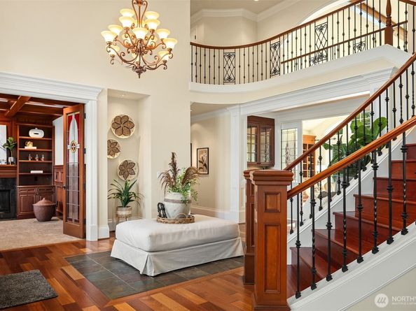 20727 SE 24th Street, Sammamish WA 98075