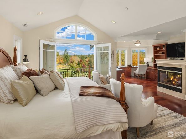 20727 SE 24th Street, Sammamish WA 98075