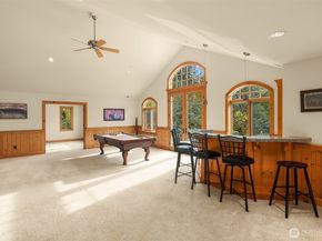 20727 SE 24th Street, Sammamish WA 98075